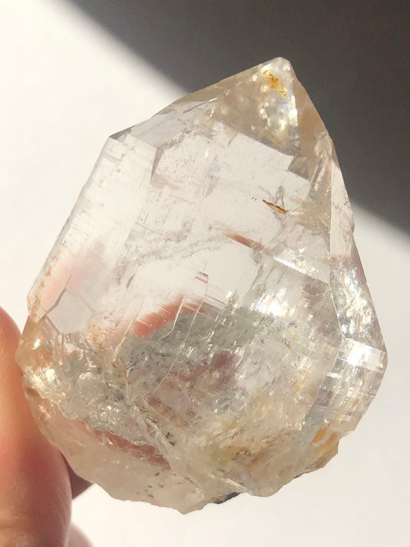 マニカラン　水晶　虹