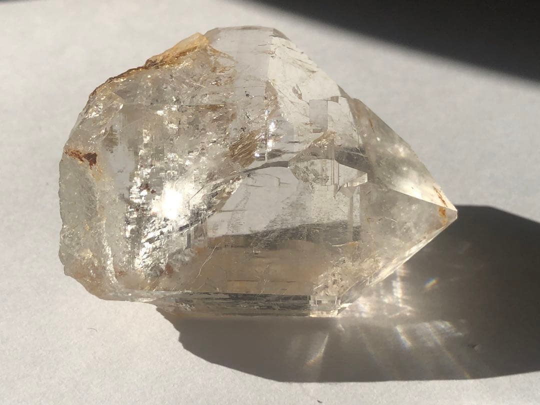 マニカラン　水晶　虹