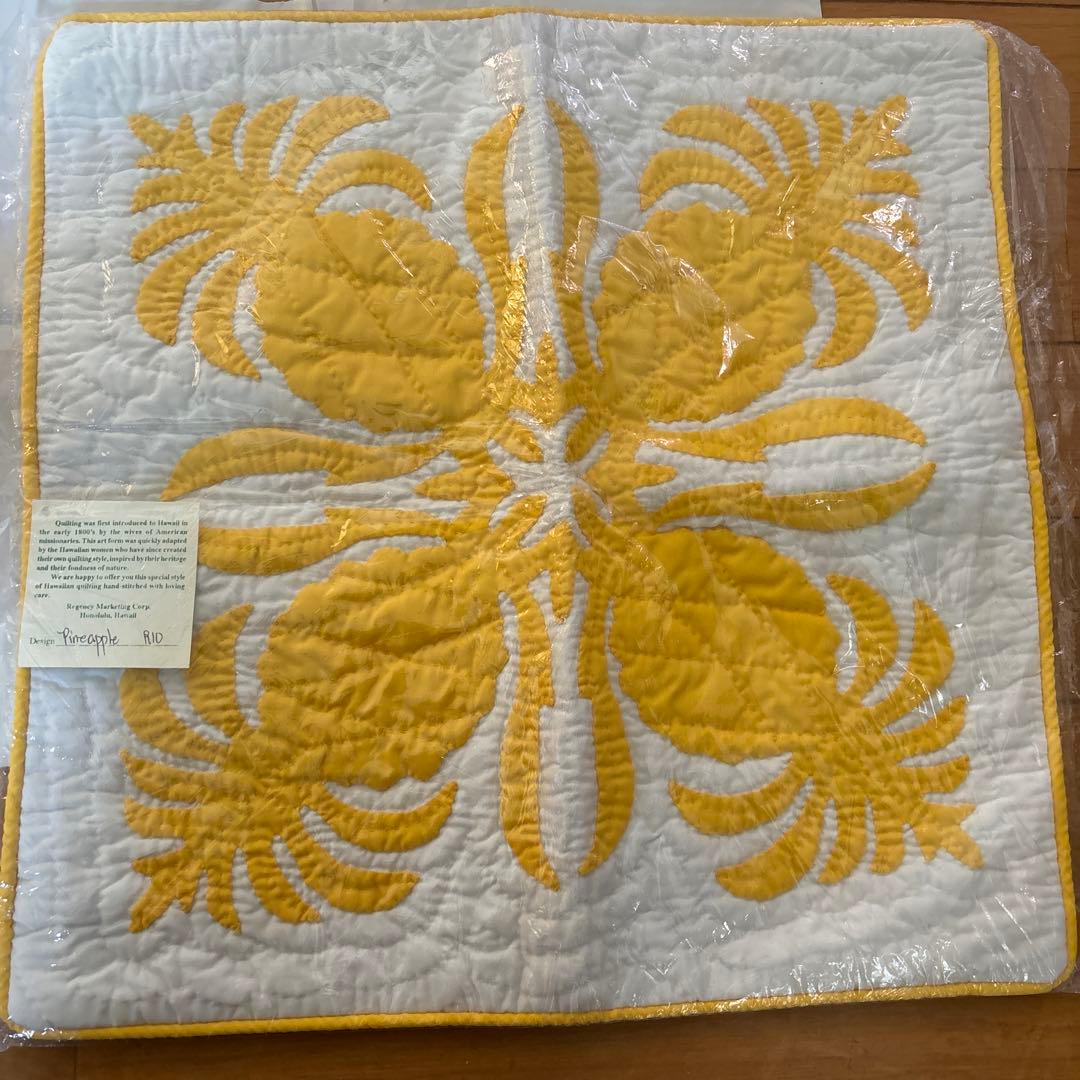 ハワイ土産　カハラホテル　ハワイアンキルト　クッションカバー　黄色