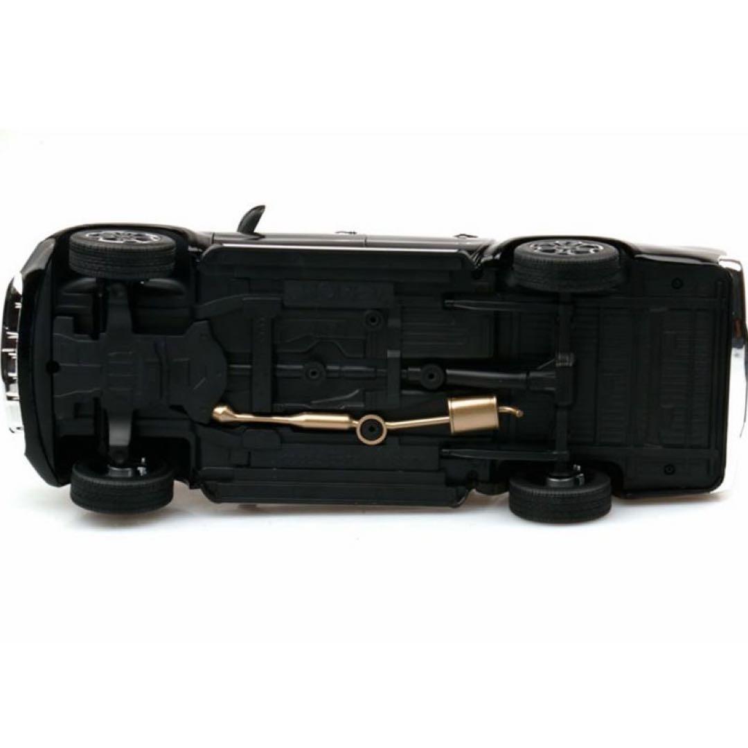 ノレブ　Mercedes-Benz X-Class １／18ミニカー