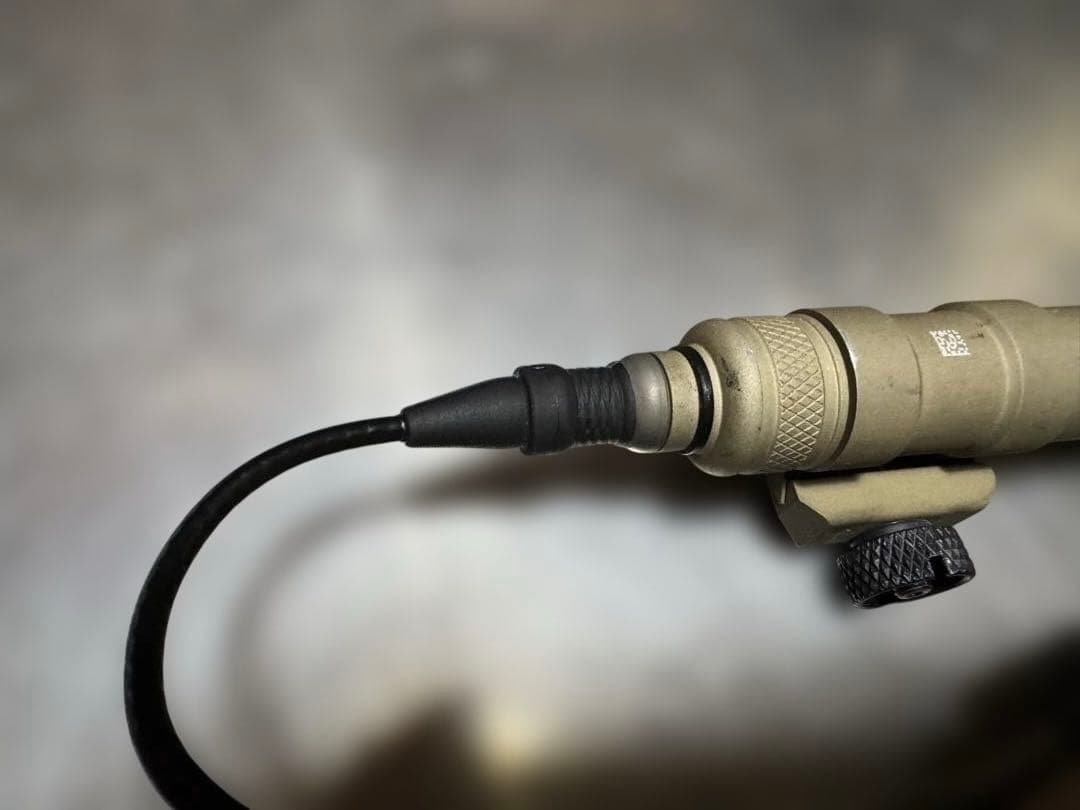 実物 中古 SUREFIRE M600DF Tan FDE スカウトライト - メルカリ