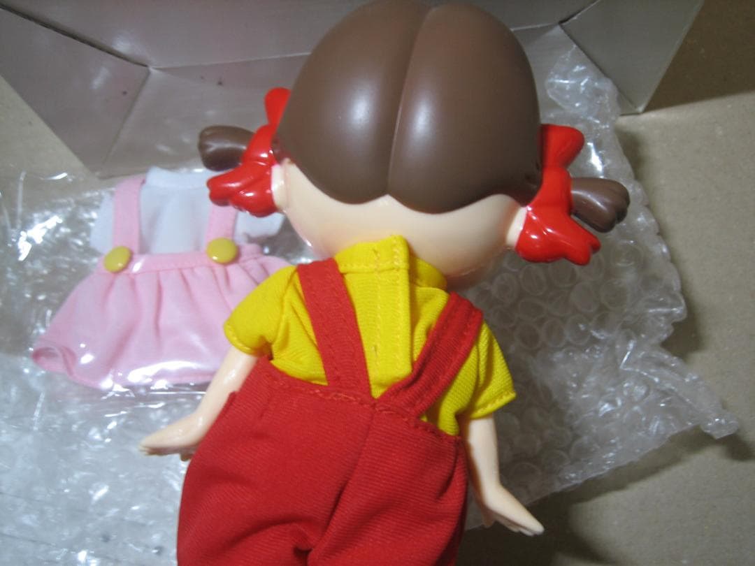 不二家／公式／ペコちゃん／着せ替え人形／新品未使用／着替え完備