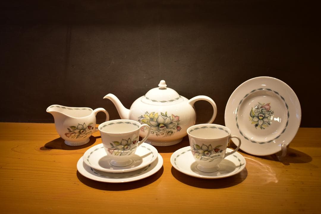 ウエッジウッド  スージークーパーのティーセット8点 susie