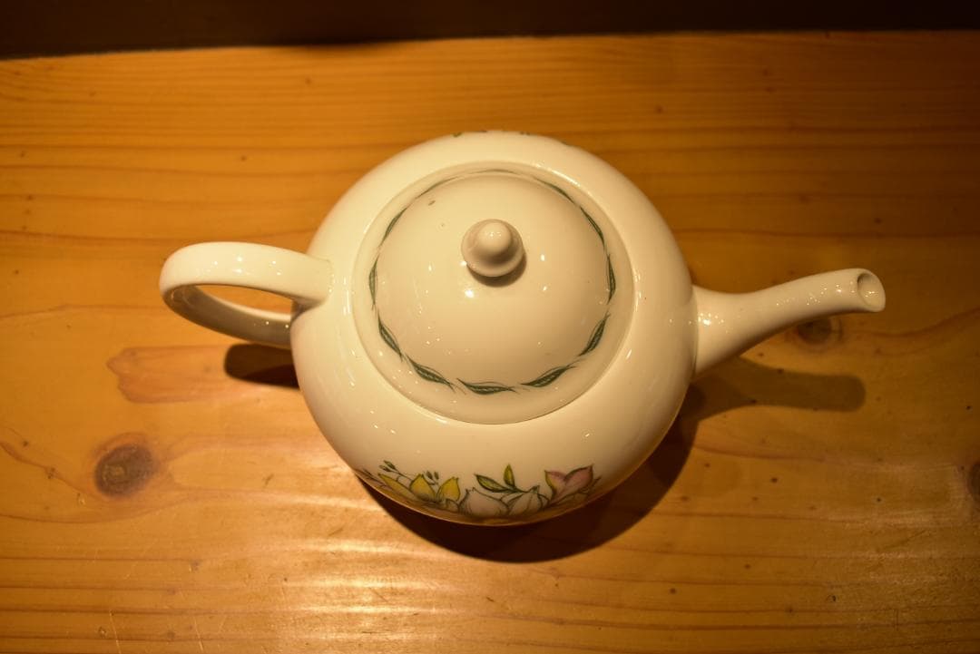 ウエッジウッド  スージークーパーのティーセット8点 susie