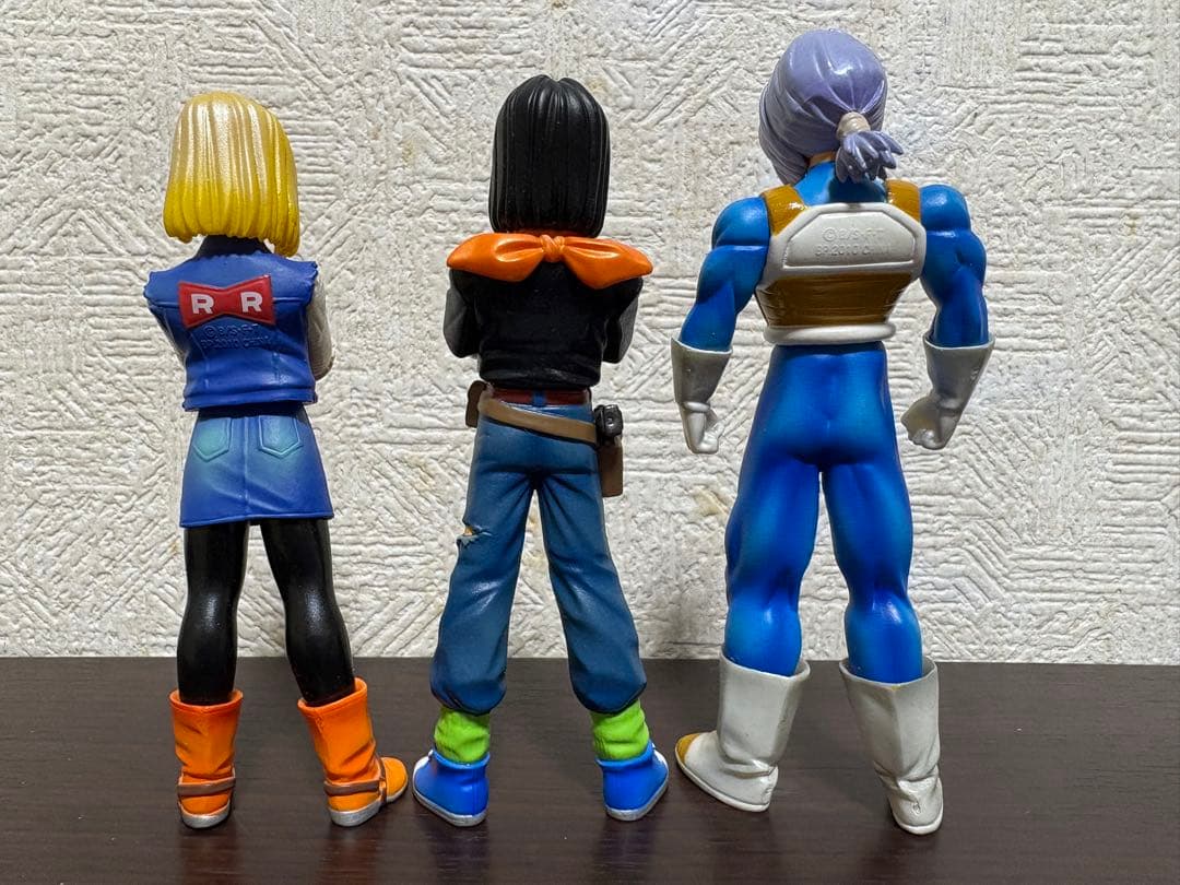 ドラゴンボール ハイスペックカラーリングフィギュア超彩色　18号17号トランクス