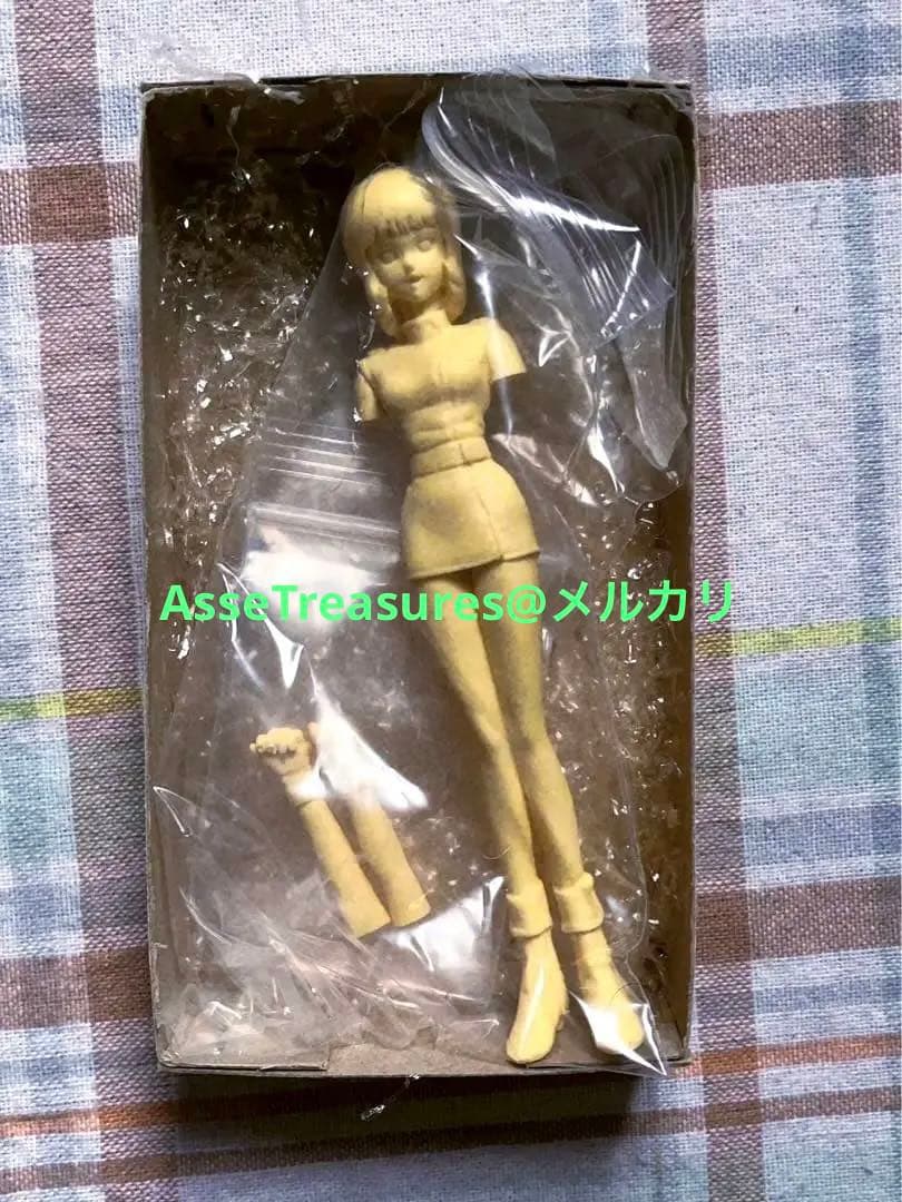 当時モノ B-Clubガレージキット 1/12 ファ・ユイリィ Zガンダム