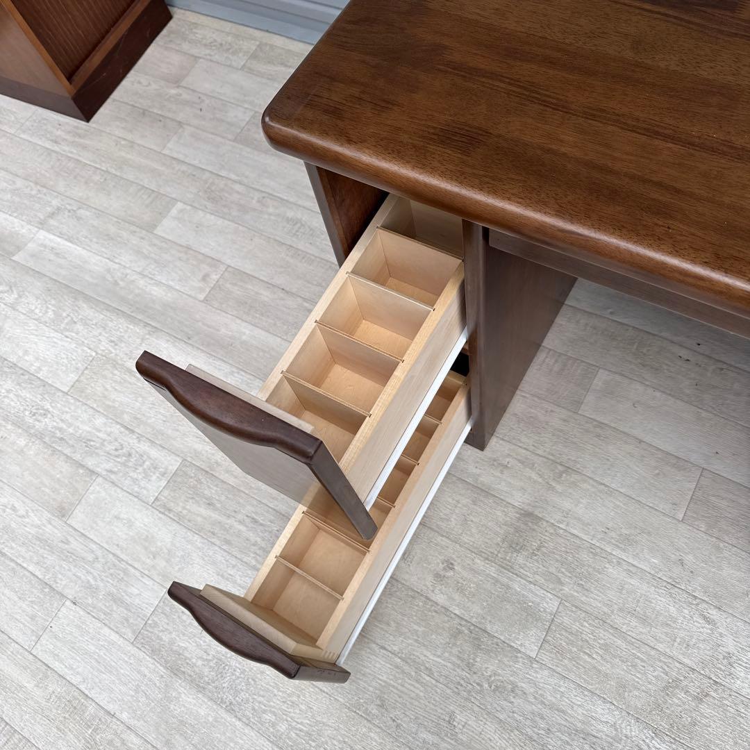 最終値下げ品　karimoku カリモク 両袖机 デスク 勉強机