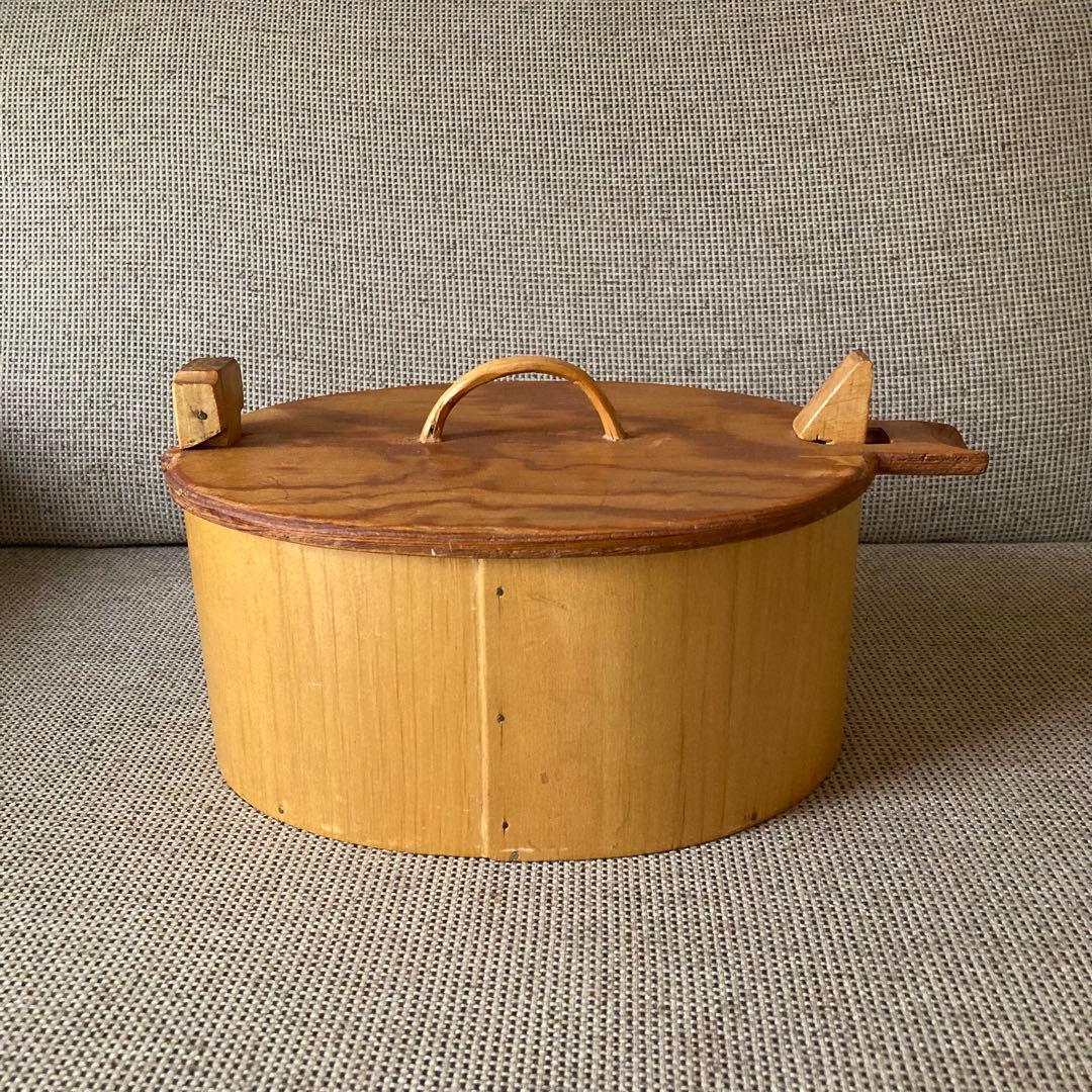 北欧アンティークSvepask(スヴェープアスク) スウェーデンの古い木箱（大）