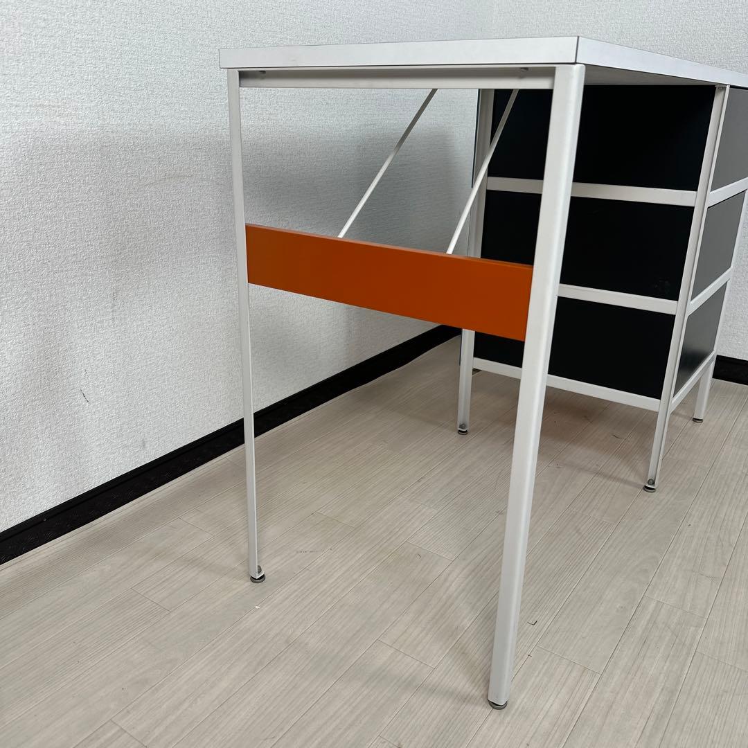 ジョージ ネルソン スチールフレーム デスク 396 MODERN PALMS社