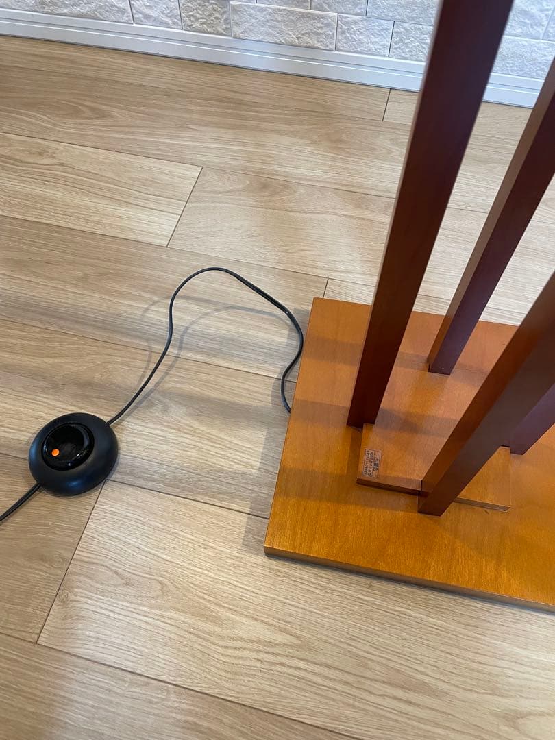 スタンドライト YAMAGIWA F3210LE-H 内山章一デザイン - メルカリ