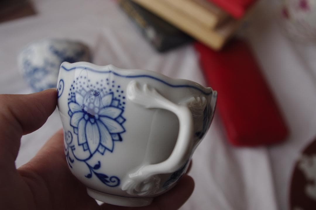 マイセンのカップ２つと皿２つ