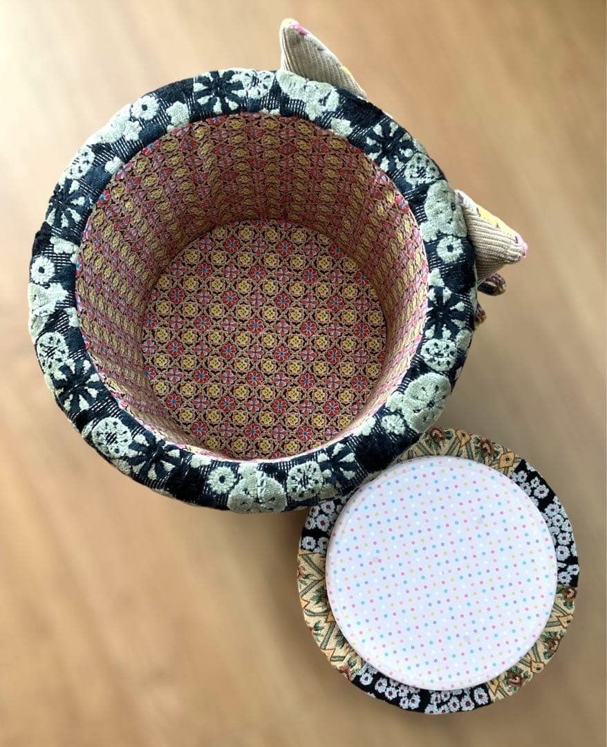 おとなもこどもも座れるローチェア