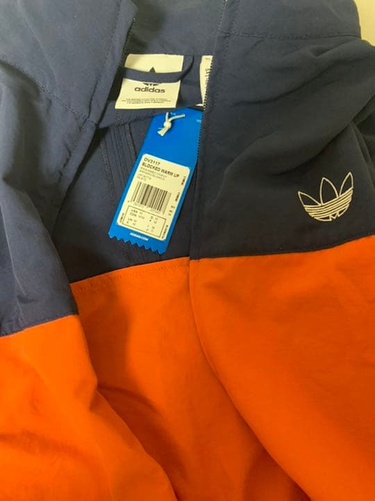 アディダス　セットアップ