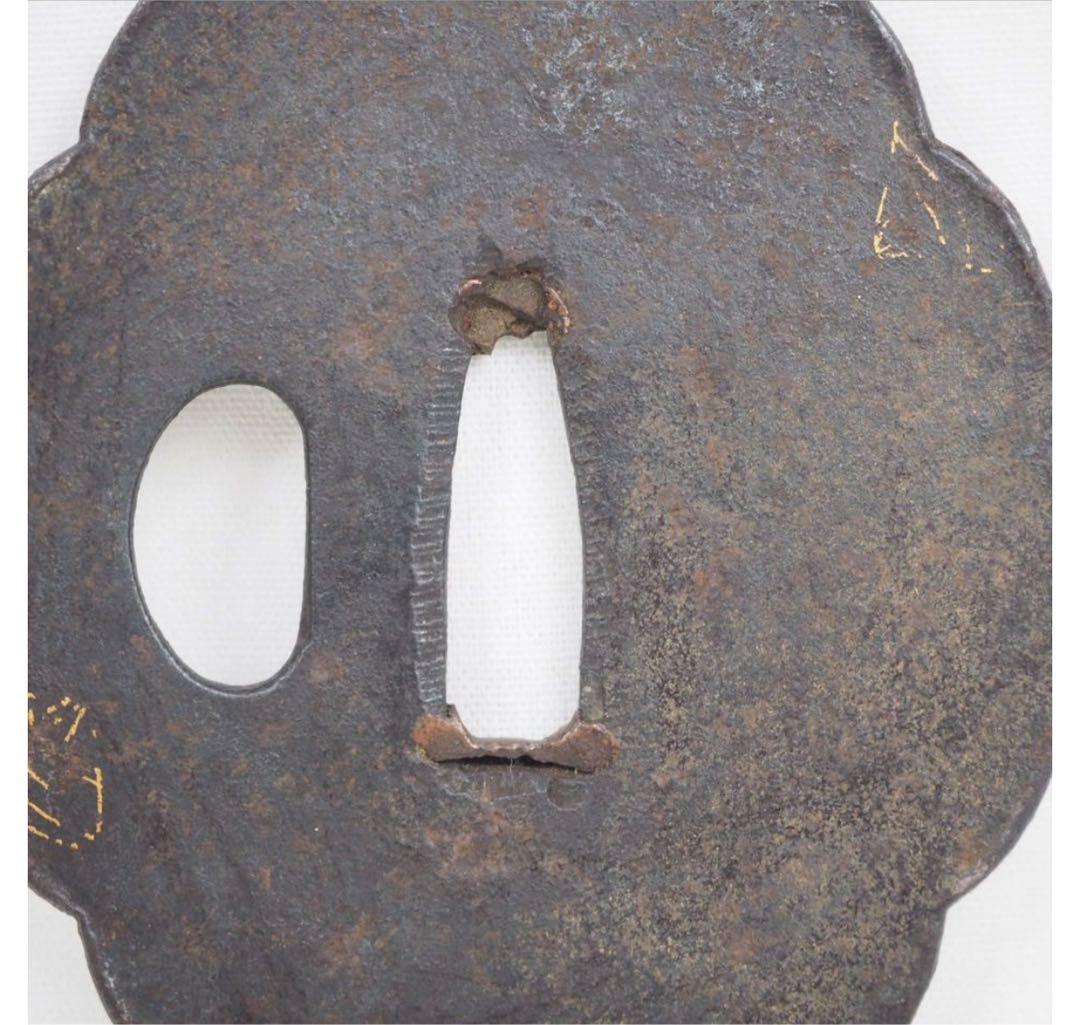 送料無料　江戸時代　木瓜形金象嵌鉄鍔