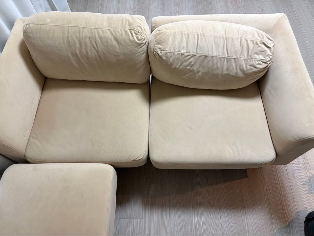 【2022年購入】ベージュソファ2Pたのメル便発送　オットマンは別売。