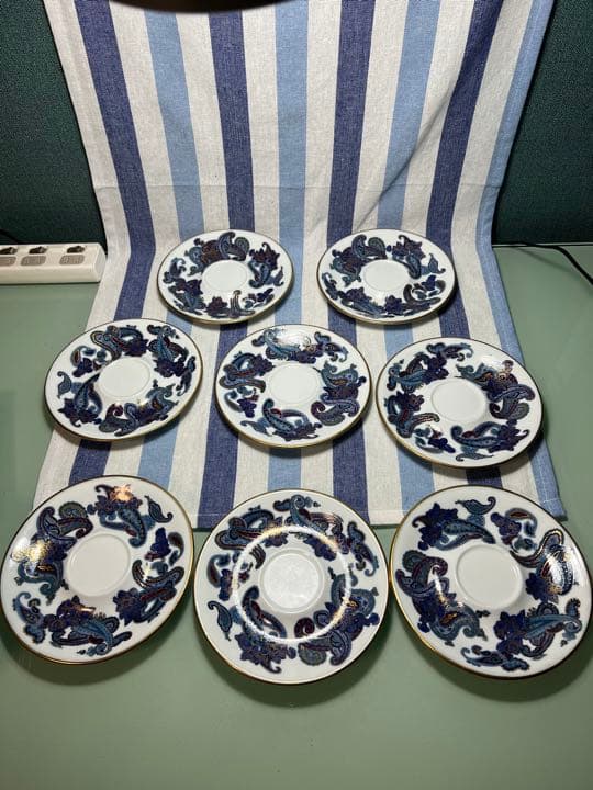 738 有田焼　其泉　染錦ペイズリー　金　赤　紫　緑　青　ソーサー　18客未使用