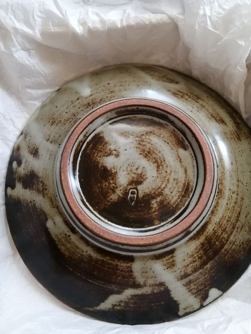 島岡達三　象嵌赤絵草花文皿