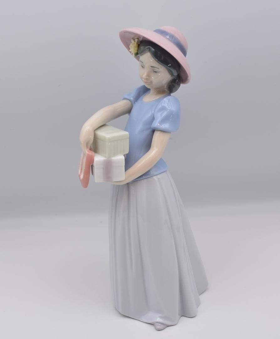 新しい靴　＃6487　No.2　★リヤドロ　スペイン　光沢仕上げ　ヴィンテージ