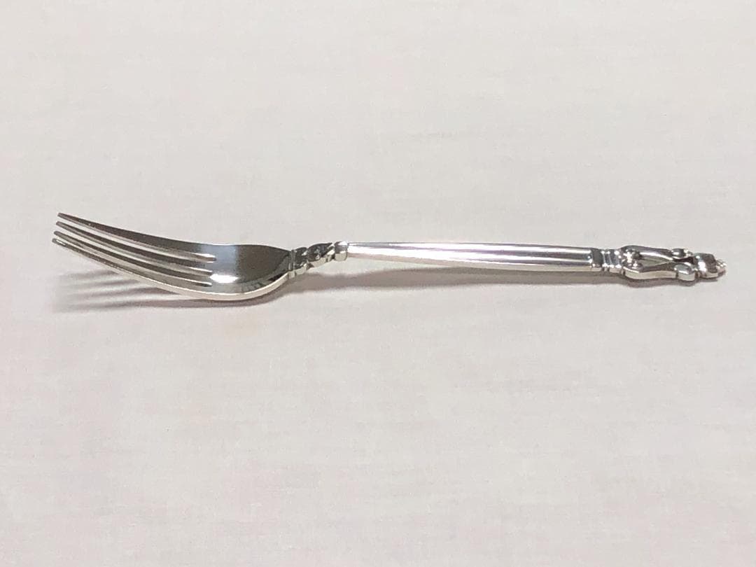 美品 ジョージジェンセン ACORN ディナーフォーク STERLING ① - メルカリ