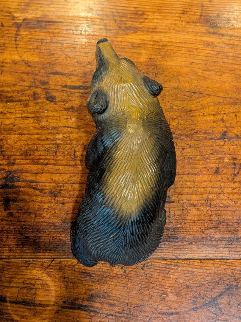 【八雲】木彫り熊 奥田博臣 銘=臣 北海道 ガラス目 熊彫