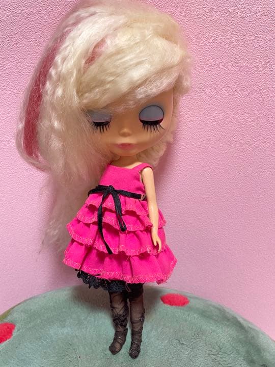 カスタム☆ネオブライス ハニーバニーワンスモア 眠り目ピアス羊毛ヘア