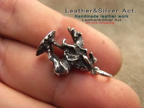 インデアンと馬　ペンダントトップ　チャーム　シルバー925 インデアンジュエリー