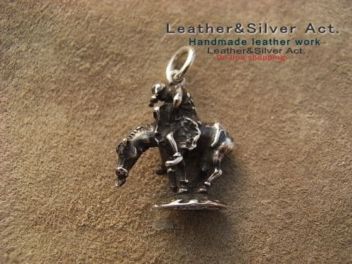 インデアンと馬　ペンダントトップ　チャーム　シルバー925 インデアンジュエリー