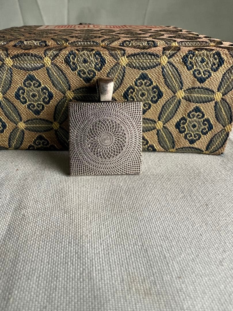 文創 古陶片リメイク 十二支ペンダント〈亥・イノシシ〉