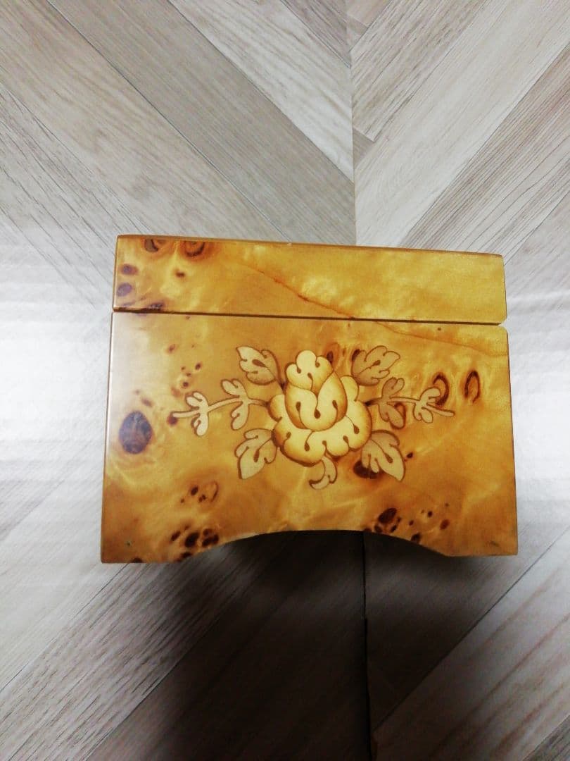 スイス製 GUEISSAZ-JACCARD ゲイサスジャカード】オルゴール