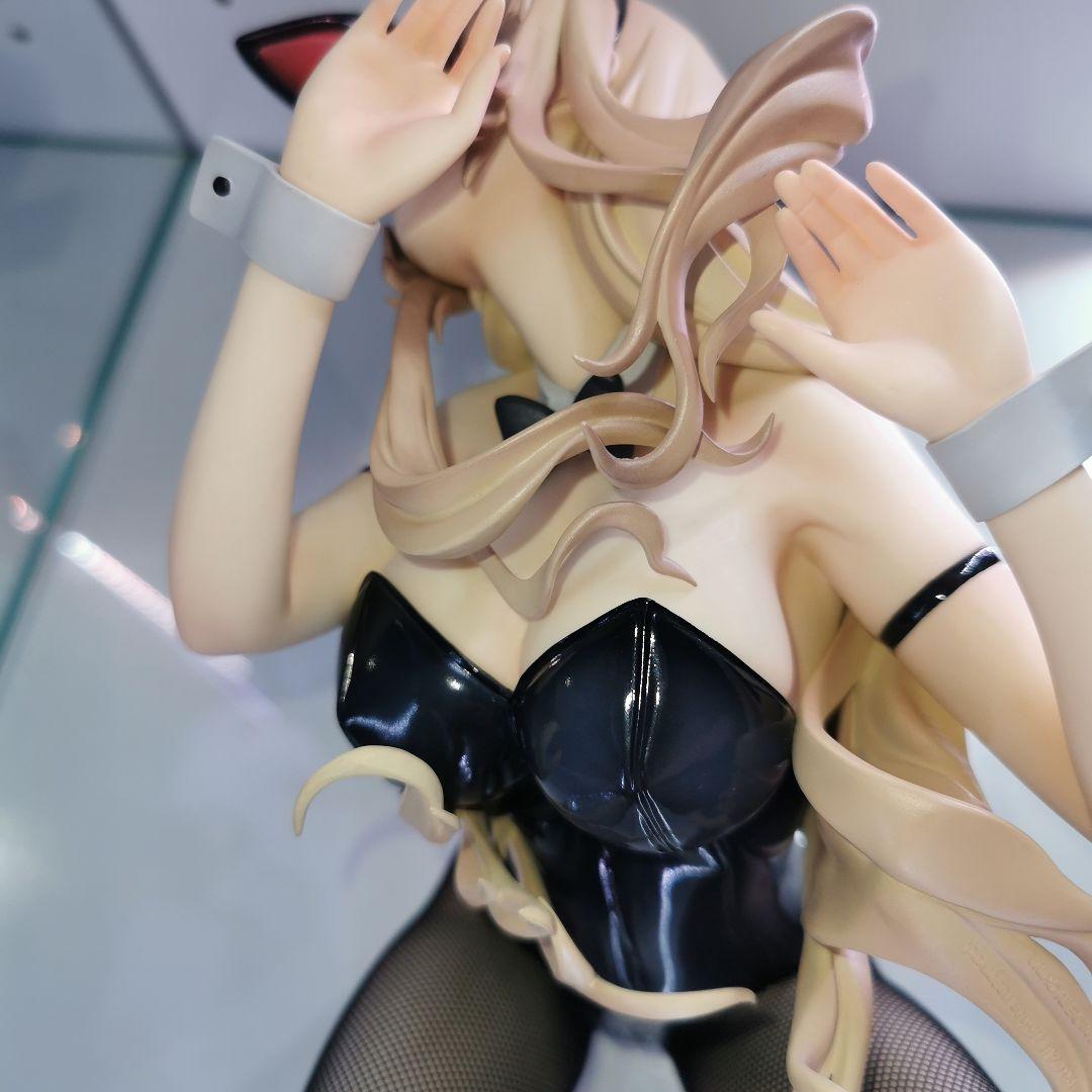 フリーイング アイリスディーナ・ベルンハルト バニーVer.