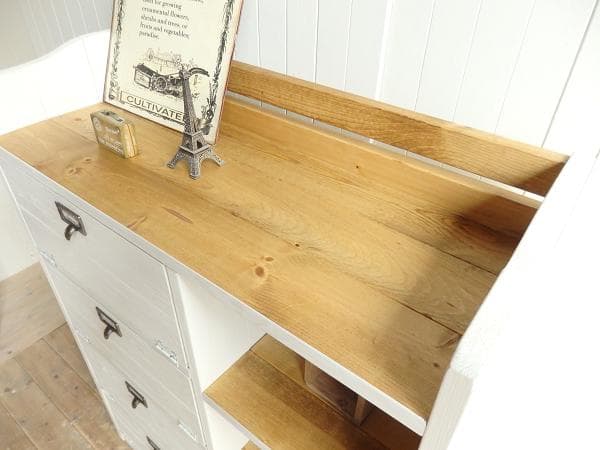 サイズデザインオーダー可！４枚バッタン扉キャビネット●シャビーホワイト受注製作