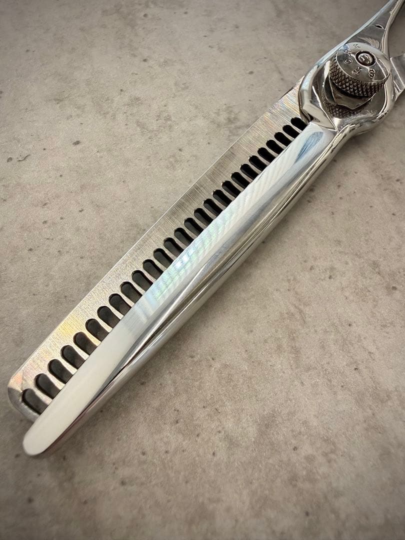 ナルトシザー 三梳きスラストゆうB27 25〜30% 6インチ