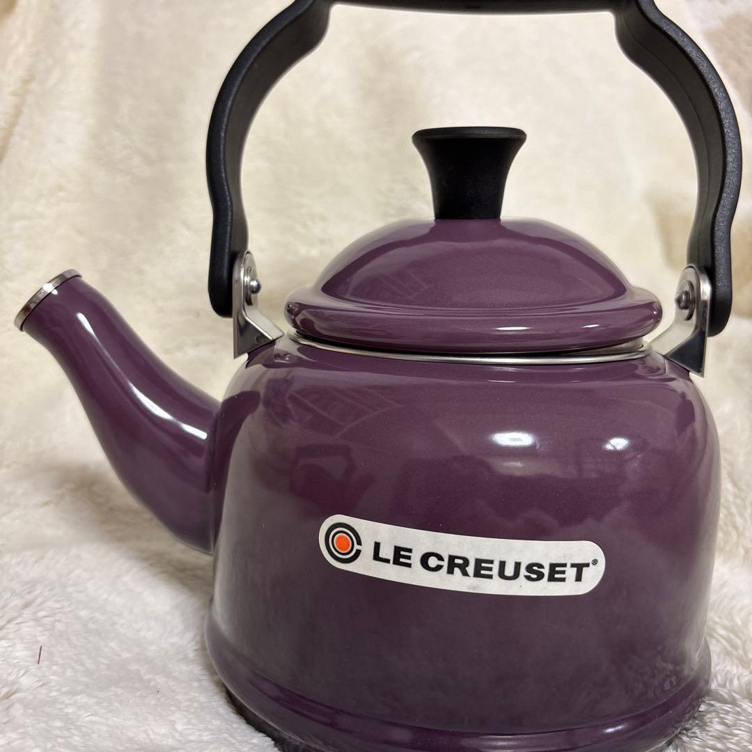 【新品】LE CREUSET ル・クルーゼケトル　1.1Ｌ　パープル　IH対応