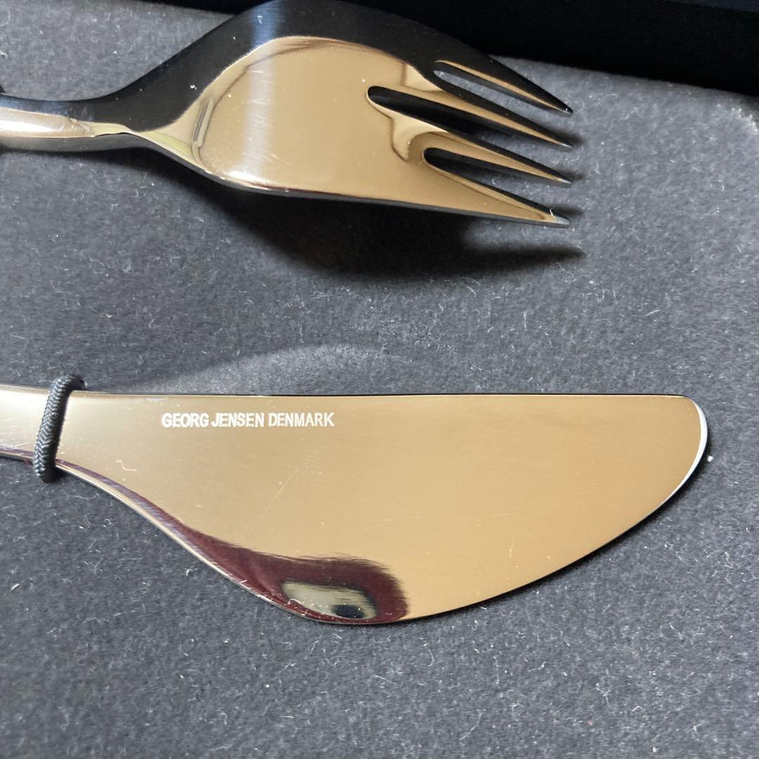 e  カトラリーセット The Twist Family