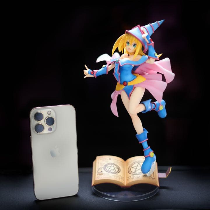 ブラック・マジシャン・ガール with ちびブラマジガール - メルカリ