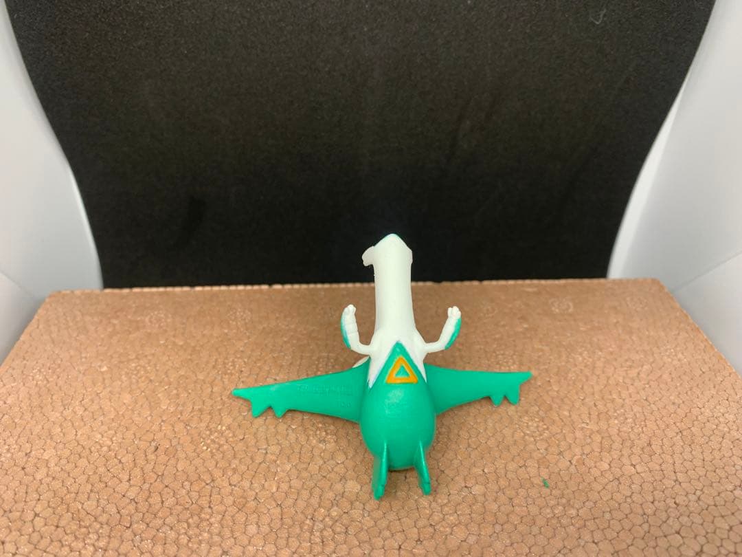 ポケモン モンコレ ラティアス＆ラティオス 色違い リペイント - メルカリ