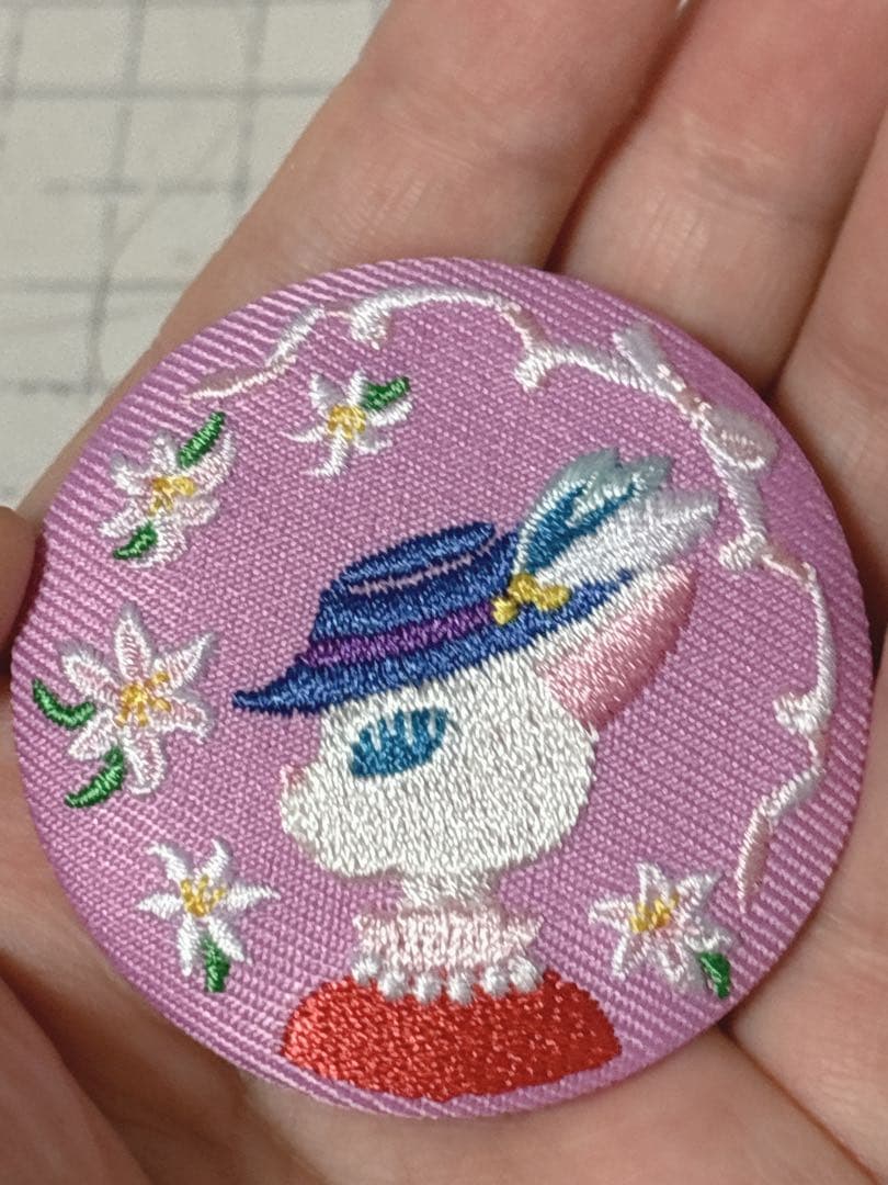 刺繍缶バッジ 耳をすませば ルイーゼ ジブリ 刺繍ブローチコレクション