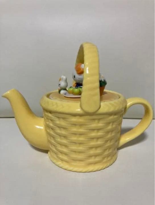 sanrio ハローキティ デコレーションポット 急須 陶器