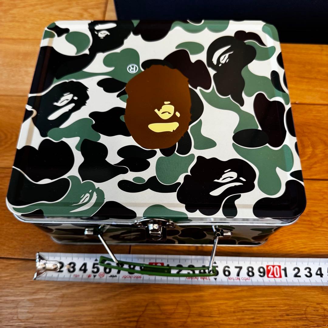 A Bathing Ape 迷彩メタルボックス　缶ケース
