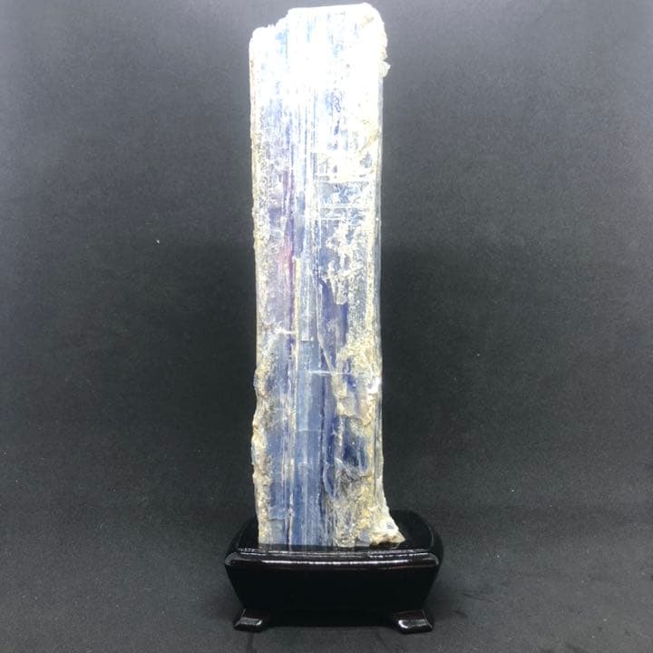 【特大】カイヤナイト 結晶