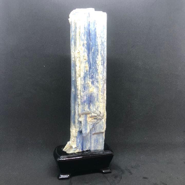 【特大】カイヤナイト 結晶