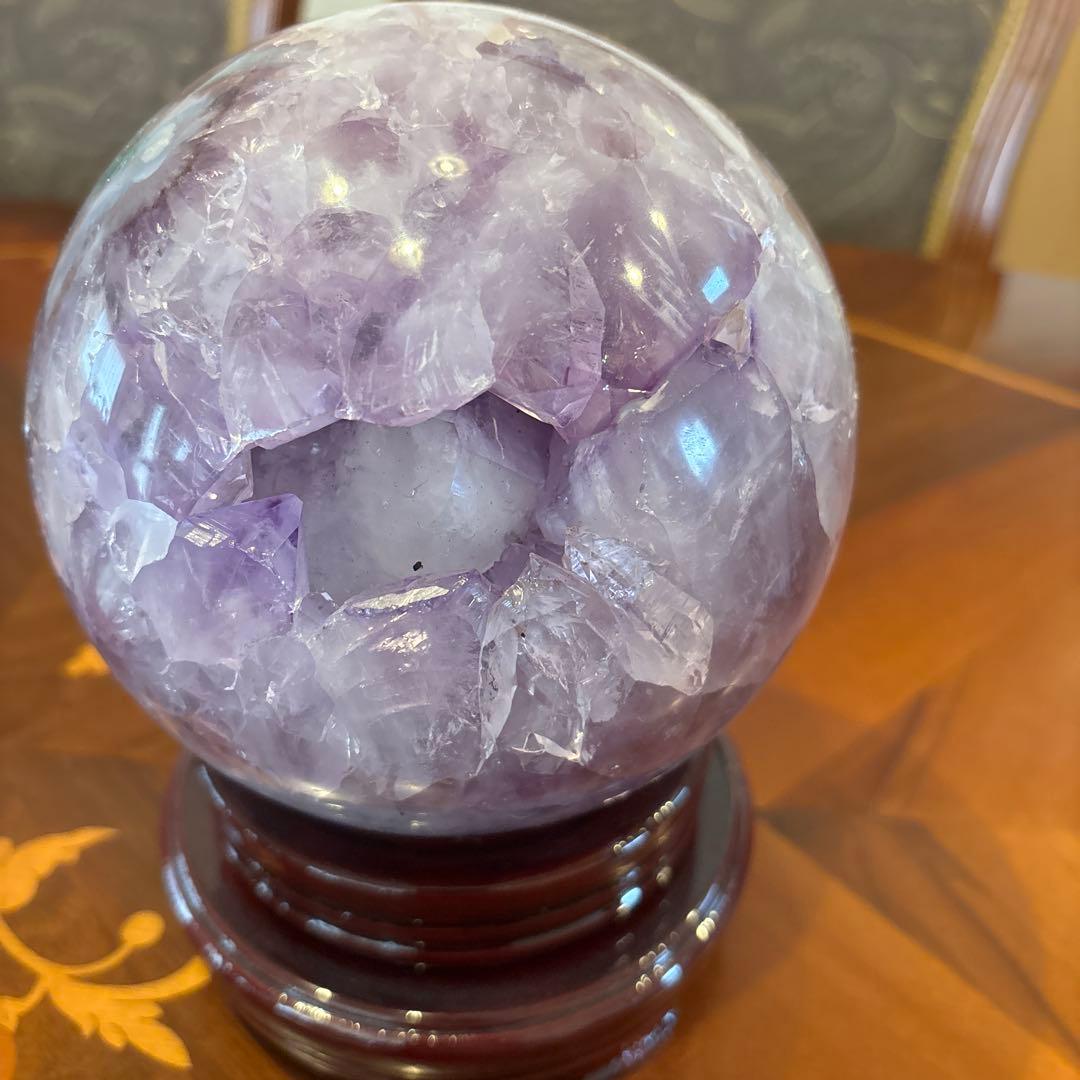 美品☆アメジスト☆大玉笑口☆回る台座付き