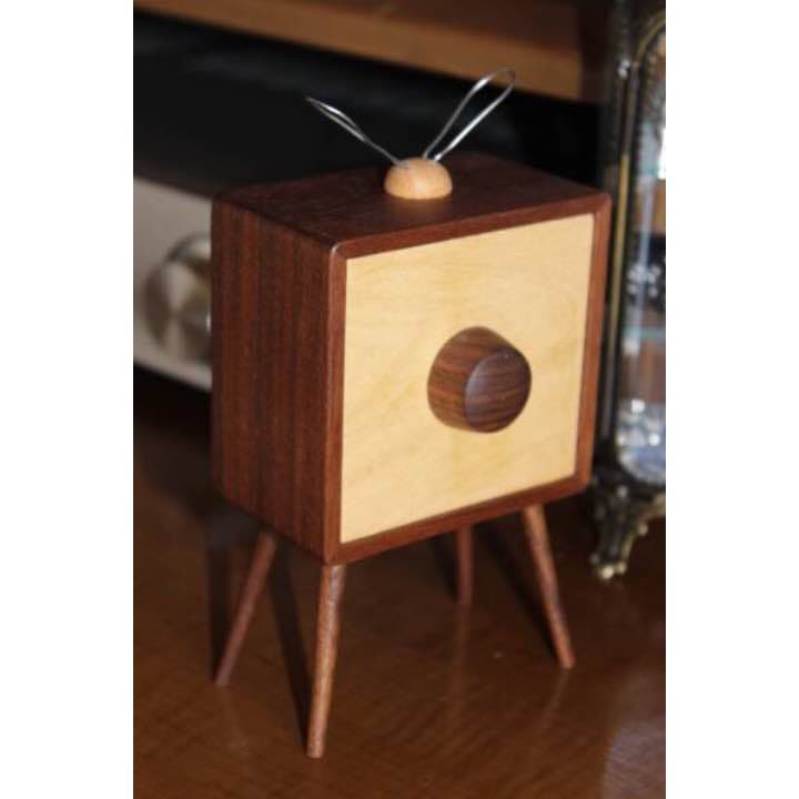 木製デジタルフォトフレーム 職人が手作り1点もの