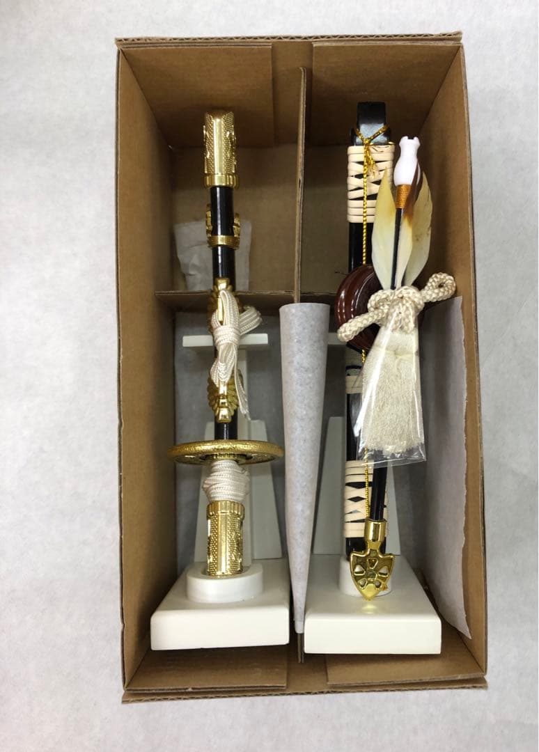 売り尽くし　新品　五月人形 コンパクト　徳川家康兜　陣羽織飾り