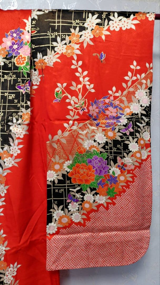 RK548子供着物7歳前後用着丈132センチ裄丈52センチ正絹綺麗美品