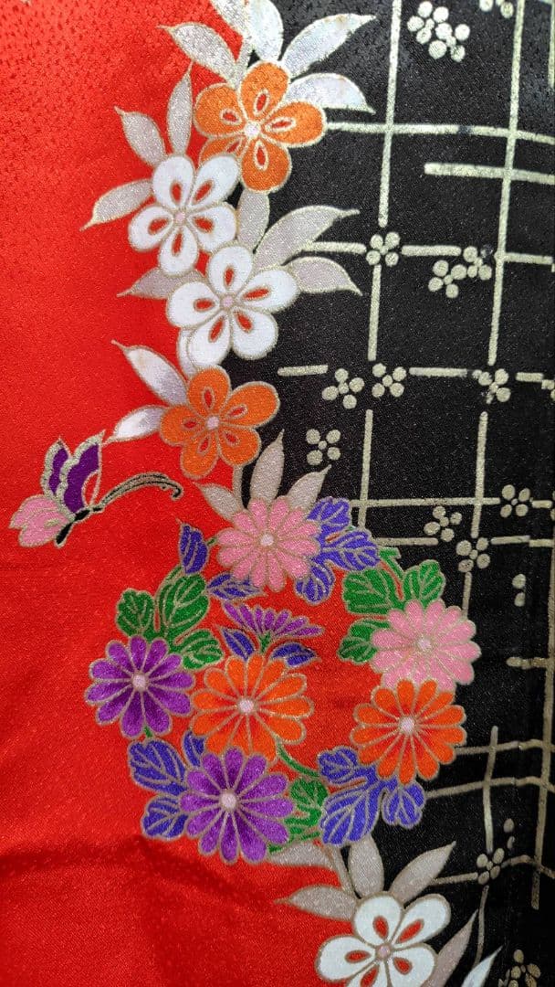 RK548子供着物7歳前後用着丈132センチ裄丈52センチ正絹綺麗美品