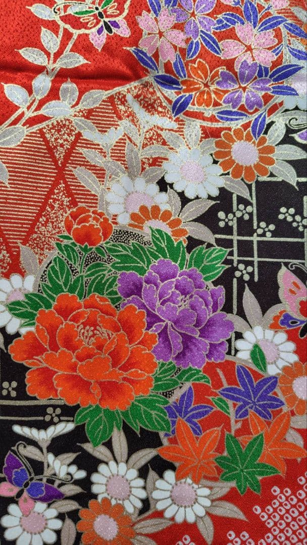 RK548子供着物7歳前後用着丈132センチ裄丈52センチ正絹綺麗美品