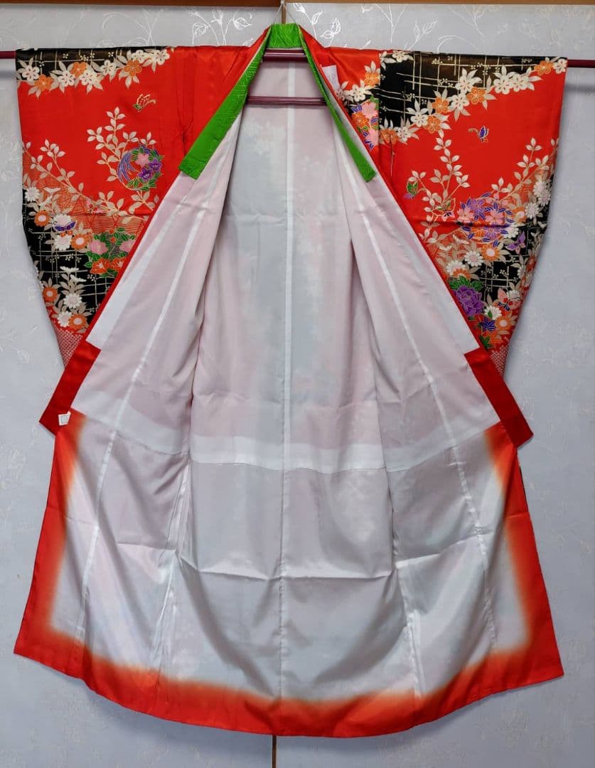 RK548子供着物7歳前後用着丈132センチ裄丈52センチ正絹綺麗美品