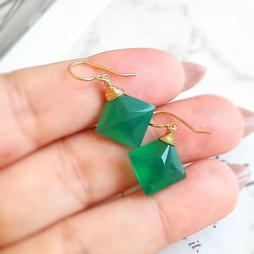 14kgf グリーンオニキスピアス