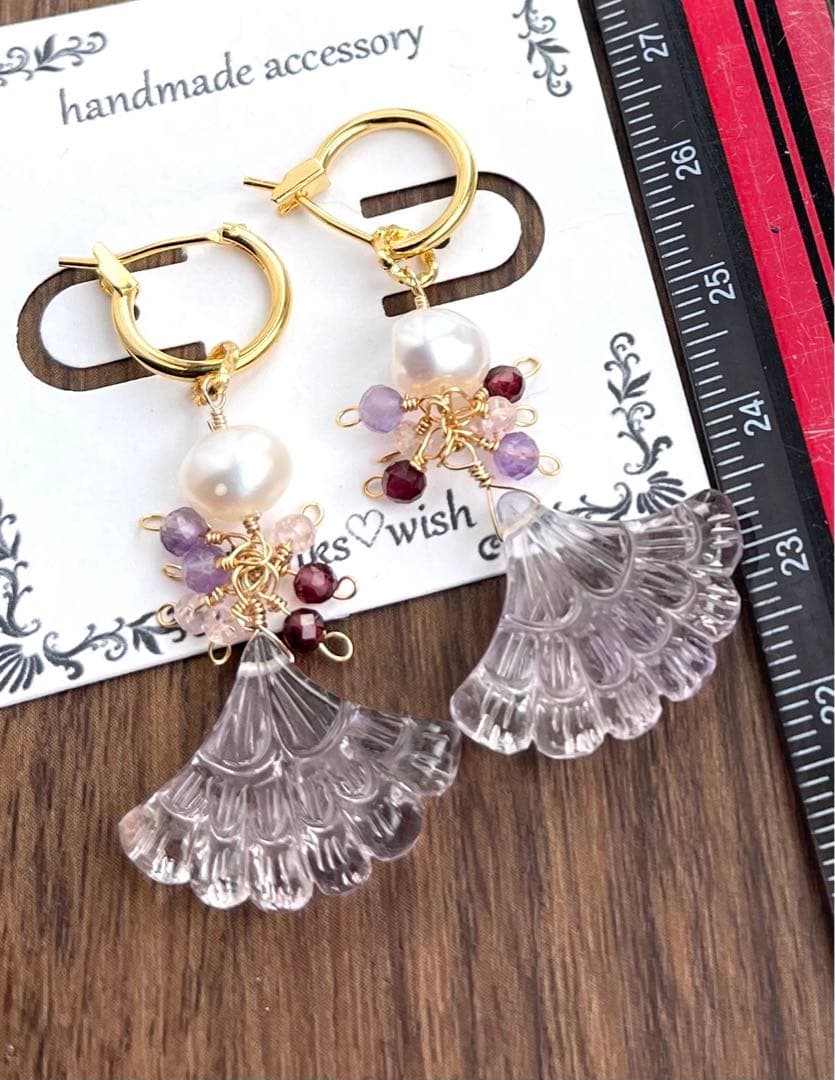 ピンクアメジスト フラワー？カービングのピアスチャーム♪